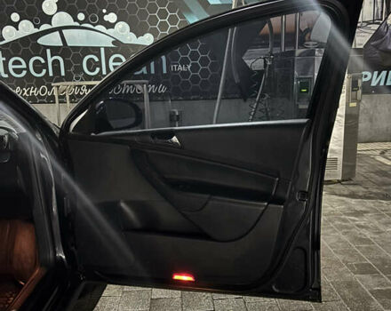 Черный Фольксваген Пассат, объемом двигателя 2 л и пробегом 397 тыс. км за 5600 $, фото 6 на Automoto.ua