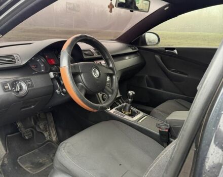 Черный Фольксваген Пассат, объемом двигателя 2 л и пробегом 400 тыс. км за 3350 $, фото 4 на Automoto.ua