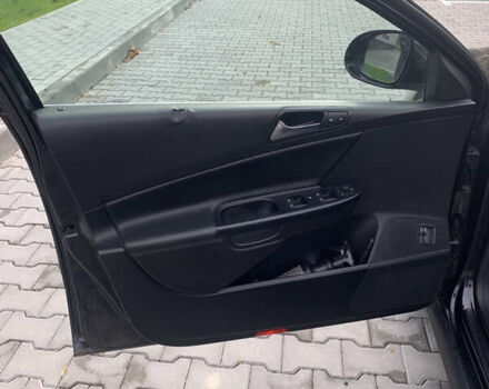 Черный Фольксваген Пассат, объемом двигателя 1.97 л и пробегом 274 тыс. км за 6500 $, фото 10 на Automoto.ua