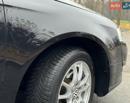 Черный Фольксваген Пассат, объемом двигателя 1.9 л и пробегом 438 тыс. км за 5950 $, фото 15 на Automoto.ua