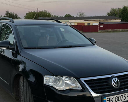 Чорний Фольксваген Пассат, об'ємом двигуна 1.6 л та пробігом 300 тис. км за 5700 $, фото 1 на Automoto.ua