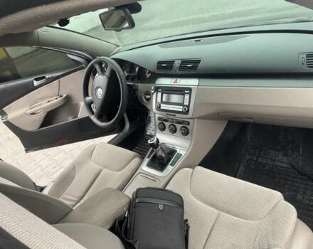 Черный Фольксваген Пассат, объемом двигателя 2 л и пробегом 320 тыс. км за 4500 $, фото 13 на Automoto.ua