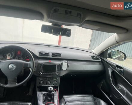 Фольксваген Пассат 2006 в Киеве на Automoto.ua Черный Фольксваген Пассат, объемом двигателя 1.97 л и пробегом 252 тыс. км за 5300 $, фото 7 на Automoto.ua