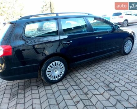 Чорний Фольксваген Пассат, об'ємом двигуна 1.6 л та пробігом 253 тис. км за 5950 $, фото 19 на Automoto.ua