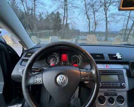 Черный Фольксваген Пассат, объемом двигателя 1.98 л и пробегом 266 тыс. км за 4950 $, фото 10 на Automoto.ua