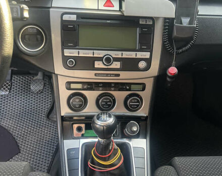 Чорний Фольксваген Пассат, об'ємом двигуна 1.97 л та пробігом 282 тис. км за 6350 $, фото 4 на Automoto.ua