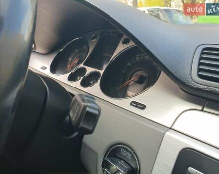 Черный Фольксваген Пассат, объемом двигателя 1.97 л и пробегом 250 тыс. км за 3999 $, фото 2 на Automoto.ua