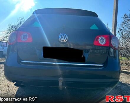 Черный Фольксваген Пассат, объемом двигателя 2 л и пробегом 420 тыс. км за 5400 $, фото 3 на Automoto.ua