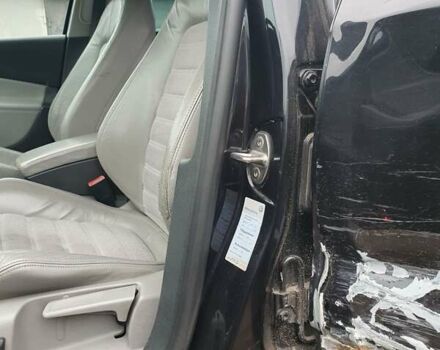 Черный Фольксваген Пассат, объемом двигателя 1.97 л и пробегом 250 тыс. км за 3999 $, фото 12 на Automoto.ua