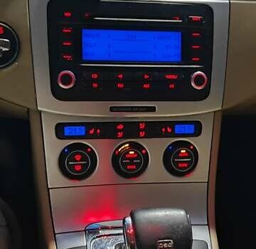 Черный Фольксваген Пассат, объемом двигателя 1.97 л и пробегом 351 тыс. км за 6250 $, фото 11 на Automoto.ua