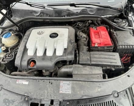 Черный Фольксваген Пассат, объемом двигателя 2 л и пробегом 320 тыс. км за 4500 $, фото 14 на Automoto.ua