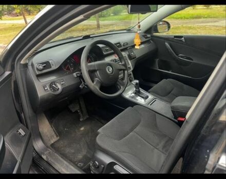 Черный Фольксваген Пассат, объемом двигателя 2 л и пробегом 239 тыс. км за 2257 $, фото 3 на Automoto.ua