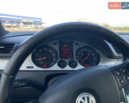 Черный Фольксваген Пассат, объемом двигателя 1.98 л и пробегом 240 тыс. км за 6400 $, фото 22 на Automoto.ua