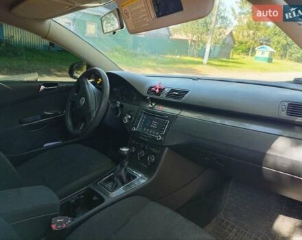 Фольксваген Пассат 2006 в Ивано-Франковске на Automoto.ua Черный Фольксваген Пассат, объемом двигателя 1.6 л и пробегом 390 тыс. км за 4550 $, фото 4 на Automoto.ua