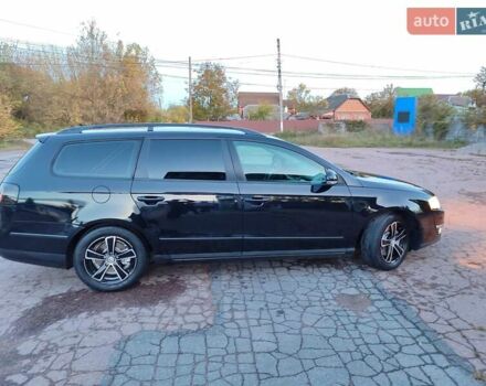 Черный Фольксваген Пассат, объемом двигателя 1.6 л и пробегом 243 тыс. км за 6799 $, фото 28 на Automoto.ua