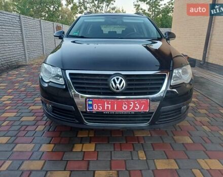 Черный Фольксваген Пассат, объемом двигателя 1.6 л и пробегом 206 тыс. км за 7000 $, фото 4 на Automoto.ua