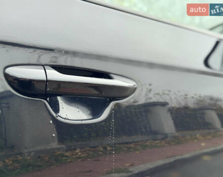 Черный Фольксваген Пассат, объемом двигателя 1.9 л и пробегом 438 тыс. км за 5950 $, фото 13 на Automoto.ua