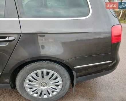 Черный Фольксваген Пассат, объемом двигателя 2 л и пробегом 290 тыс. км за 5200 $, фото 14 на Automoto.ua