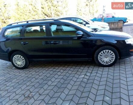 Чорний Фольксваген Пассат, об'ємом двигуна 1.6 л та пробігом 253 тис. км за 5950 $, фото 13 на Automoto.ua