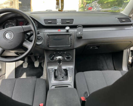 Черный Фольксваген Пассат, объемом двигателя 1.97 л и пробегом 278 тыс. км за 6100 $, фото 2 на Automoto.ua