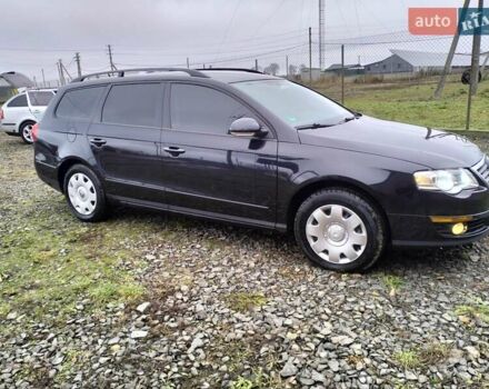 Черный Фольксваген Пассат, объемом двигателя 1.6 л и пробегом 290 тыс. км за 7000 $, фото 4 на Automoto.ua