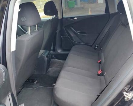 Черный Фольксваген Пассат, объемом двигателя 1.6 л и пробегом 243 тыс. км за 6799 $, фото 58 на Automoto.ua