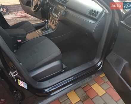 Черный Фольксваген Пассат, объемом двигателя 1.6 л и пробегом 206 тыс. км за 7000 $, фото 15 на Automoto.ua