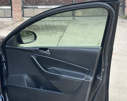 Чорний Фольксваген Пассат, об'ємом двигуна 1.97 л та пробігом 276 тис. км за 6550 $, фото 21 на Automoto.ua