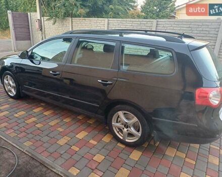 Черный Фольксваген Пассат, объемом двигателя 1.6 л и пробегом 206 тыс. км за 7000 $, фото 5 на Automoto.ua