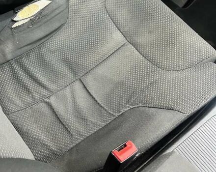 Черный Фольксваген Пассат, объемом двигателя 1.97 л и пробегом 342 тыс. км за 3950 $, фото 11 на Automoto.ua