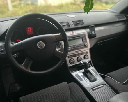 Черный Фольксваген Пассат, объемом двигателя 2 л и пробегом 300 тыс. км за 3300 $, фото 4 на Automoto.ua