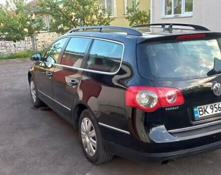 Черный Фольксваген Пассат, объемом двигателя 1.6 л и пробегом 370 тыс. км за 5200 $, фото 4 на Automoto.ua