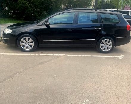 Чорний Фольксваген Пассат, об'ємом двигуна 2 л та пробігом 320 тис. км за 5300 $, фото 4 на Automoto.ua