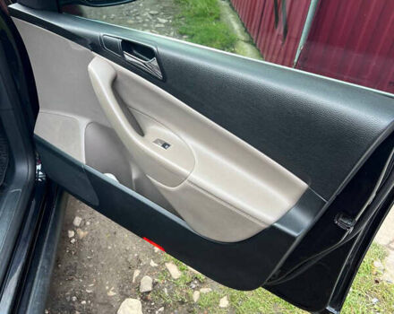 Чорний Фольксваген Пассат, об'ємом двигуна 2 л та пробігом 257 тис. км за 6100 $, фото 15 на Automoto.ua