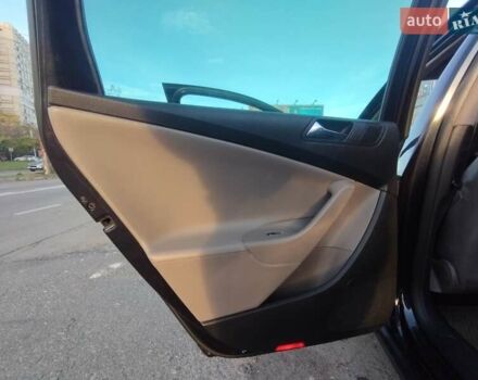 Черный Фольксваген Пассат, объемом двигателя 2 л и пробегом 297 тыс. км за 6000 $, фото 18 на Automoto.ua