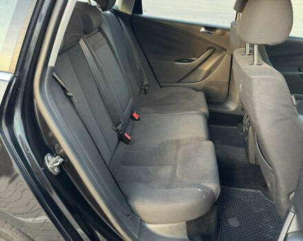 Черный Фольксваген Пассат, объемом двигателя 2 л и пробегом 263 тыс. км за 5450 $, фото 10 на Automoto.ua