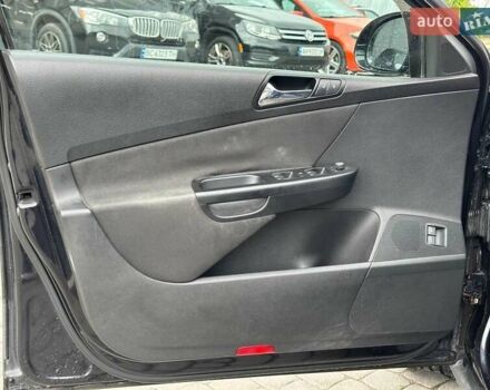 Черный Фольксваген Пассат, объемом двигателя 2 л и пробегом 288 тыс. км за 7290 $, фото 14 на Automoto.ua