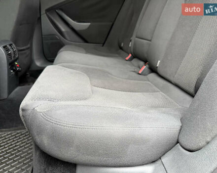 Черный Фольксваген Пассат, объемом двигателя 1.97 л и пробегом 370 тыс. км за 5500 $, фото 69 на Automoto.ua