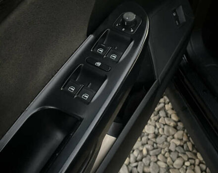 Чорний Фольксваген Пассат, об'ємом двигуна 1.97 л та пробігом 360 тис. км за 6800 $, фото 14 на Automoto.ua