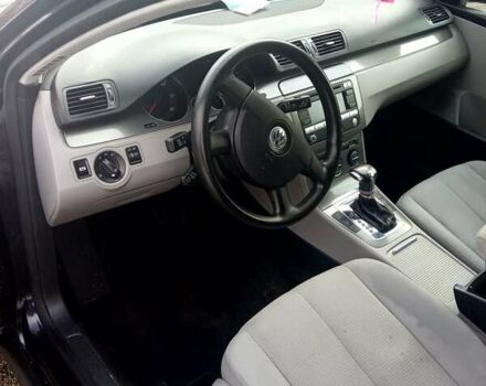 Чорний Фольксваген Пассат, об'ємом двигуна 2 л та пробігом 237 тис. км за 7100 $, фото 3 на Automoto.ua