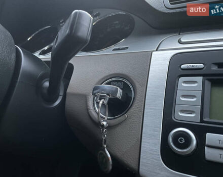 Черный Фольксваген Пассат, объемом двигателя 1.97 л и пробегом 350 тыс. км за 6500 $, фото 20 на Automoto.ua