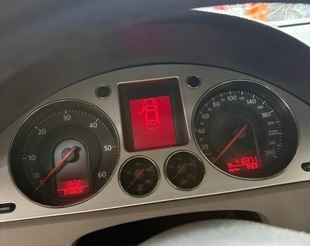 Черный Фольксваген Пассат, объемом двигателя 1.97 л и пробегом 410 тыс. км за 4500 $, фото 9 на Automoto.ua