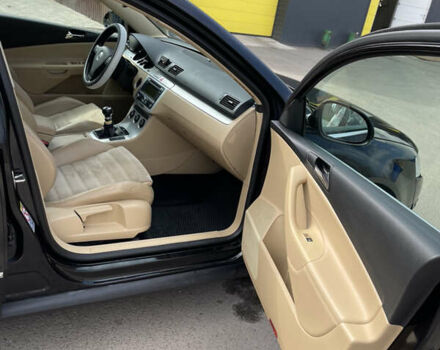 Чорний Фольксваген Пассат, об'ємом двигуна 2 л та пробігом 285 тис. км за 8500 $, фото 20 на Automoto.ua