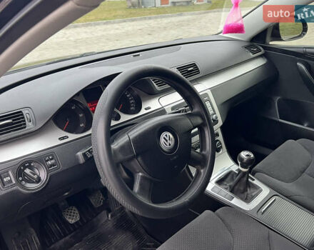 Черный Фольксваген Пассат, объемом двигателя 2 л и пробегом 371 тыс. км за 5800 $, фото 13 на Automoto.ua