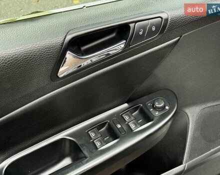 Черный Фольксваген Пассат, объемом двигателя 2 л и пробегом 326 тыс. км за 6990 $, фото 27 на Automoto.ua