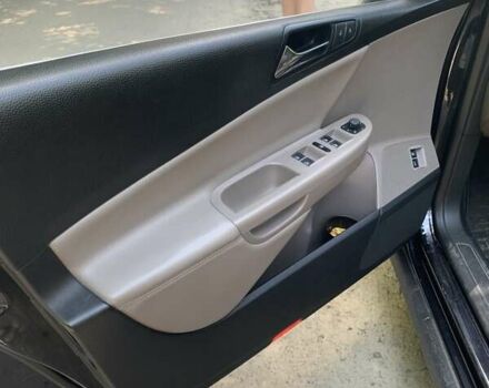 Черный Фольксваген Пассат, объемом двигателя 1.97 л и пробегом 350 тыс. км за 6500 $, фото 9 на Automoto.ua