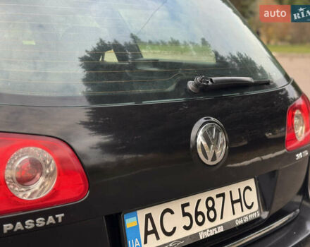 Черный Фольксваген Пассат, объемом двигателя 2 л и пробегом 290 тыс. км за 5699 $, фото 28 на Automoto.ua