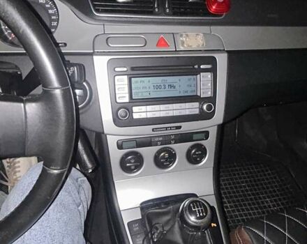 Черный Фольксваген Пассат, объемом двигателя 1.97 л и пробегом 249 тыс. км за 8300 $, фото 41 на Automoto.ua