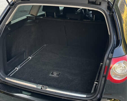 Черный Фольксваген Пассат, объемом двигателя 1.98 л и пробегом 221 тыс. км за 4700 $, фото 12 на Automoto.ua