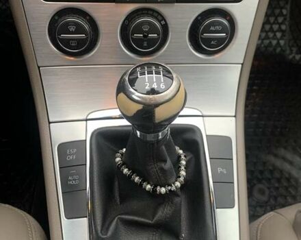 Черный Фольксваген Пассат, объемом двигателя 2 л и пробегом 300 тыс. км за 4700 $, фото 12 на Automoto.ua